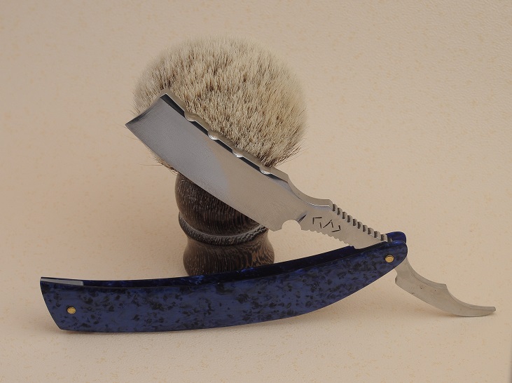 20151003_ArcticPredator_Front